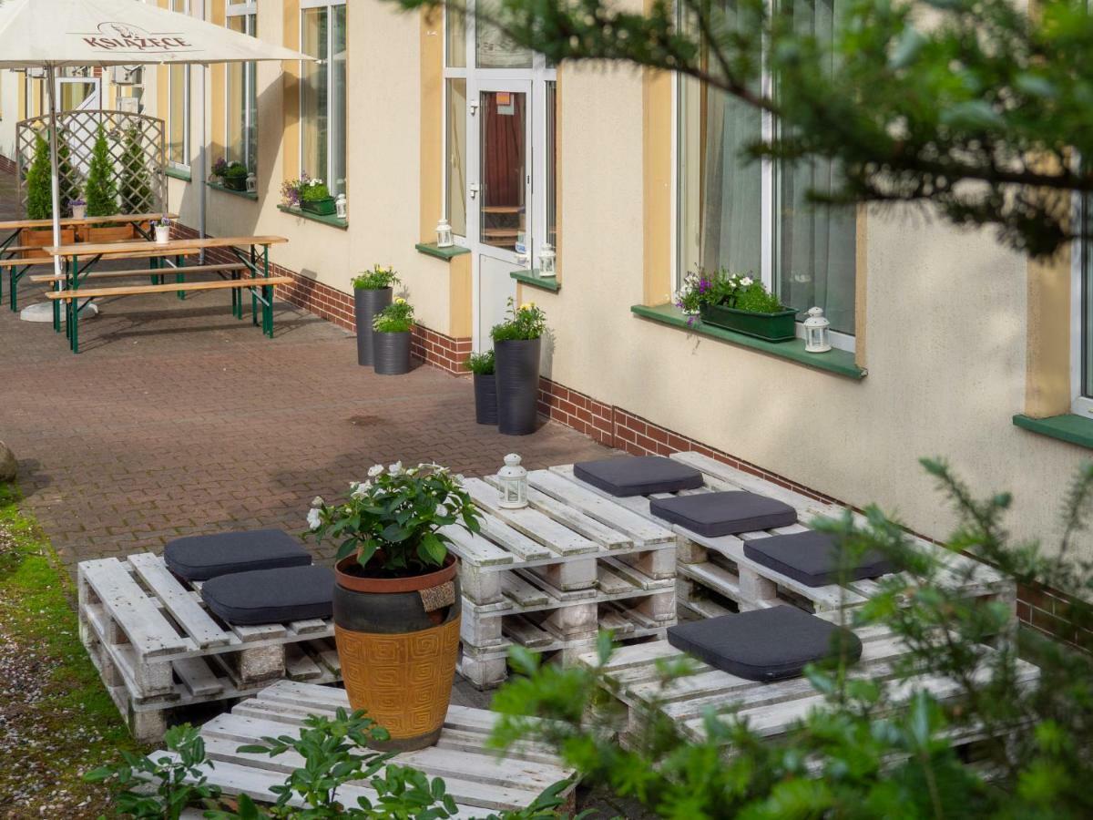 Sajmino Family House Hotel Ostroda Exterior photo