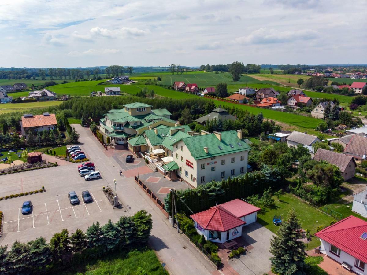 Sajmino Family House Hotel Ostroda Exterior photo